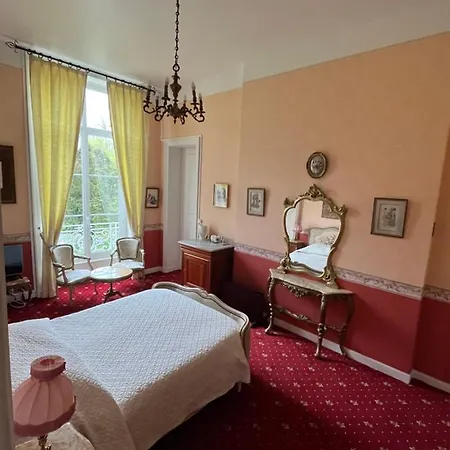 Chateau Des Chevaliers De Grand Tonne