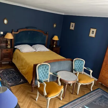 Chateau Des Chevaliers De Grand Tonne Sainte-Croix-Grand-Tonne