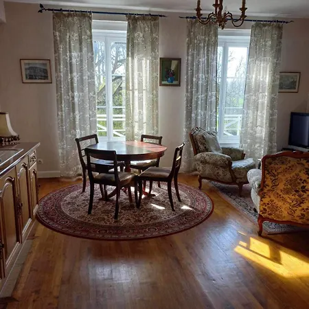 Chateau Des Chevaliers De Grand Tonne