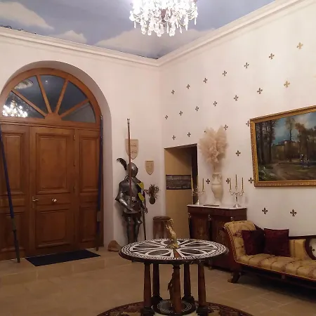 Chateau Des Chevaliers De Grand Tonne Hotel *