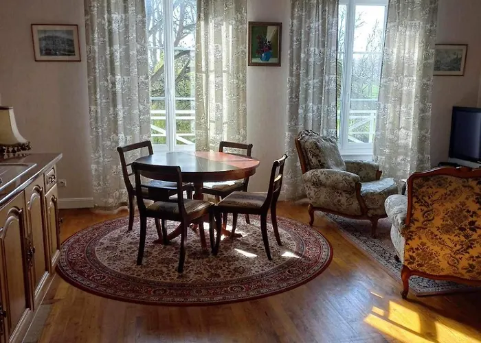 Chateau Des Chevaliers De Grand Tonne