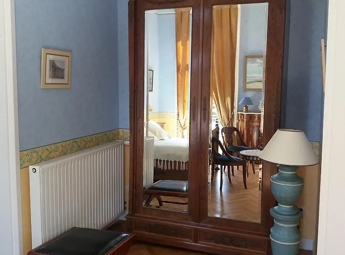 Chateau Des Chevaliers De Grand Tonne Sainte-Croix-Grand-Tonne