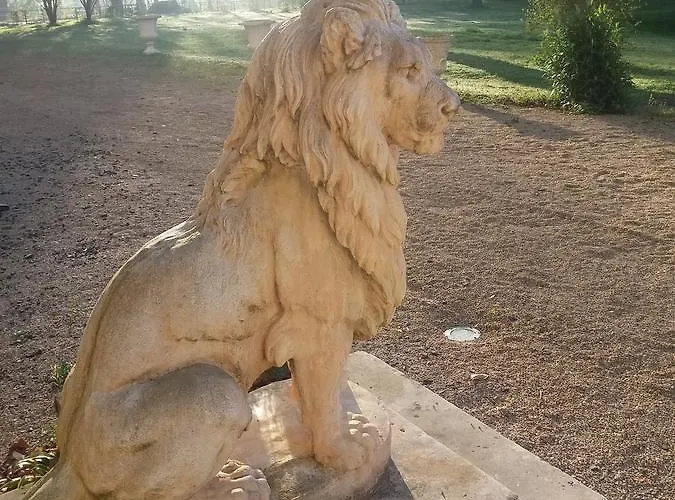 Chateau Des Chevaliers De Grand Tonne *